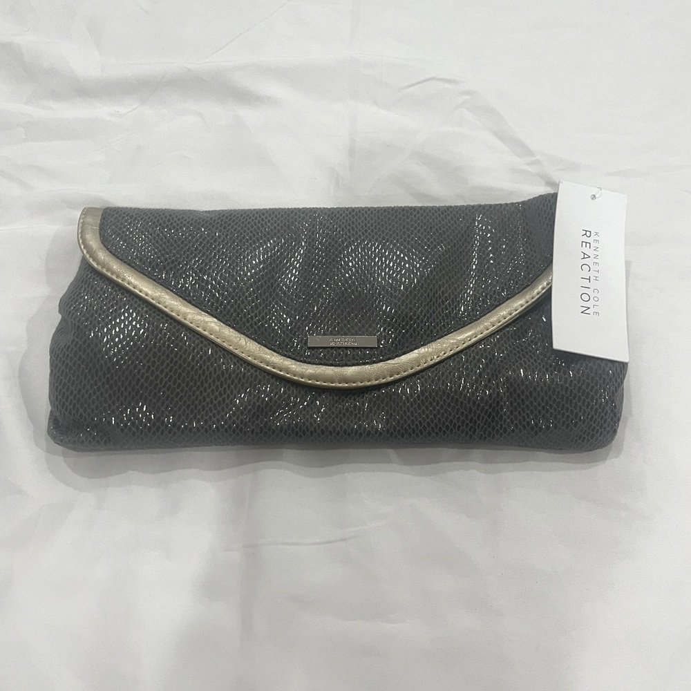 Kenneth Cole Reaction Medium Clutch Bag Purse Wallet BRAND NEW WITH TAGS